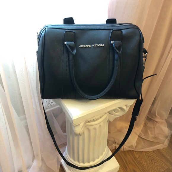 Adrienne Vittadini Black Vegan Leather 100% Authentic Crossbody Purse - Picture 7 of 7